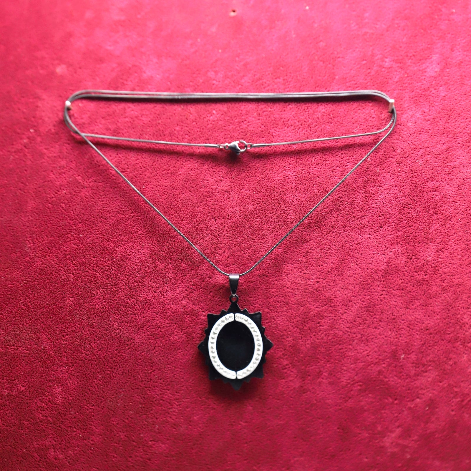 Kişiye Özel Renkli Çelik Kolye - İsim ve Mesaj Yazılabilir